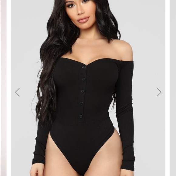 Fashion Nova Tops - BRAND NEW Off the shoulder bodysuit